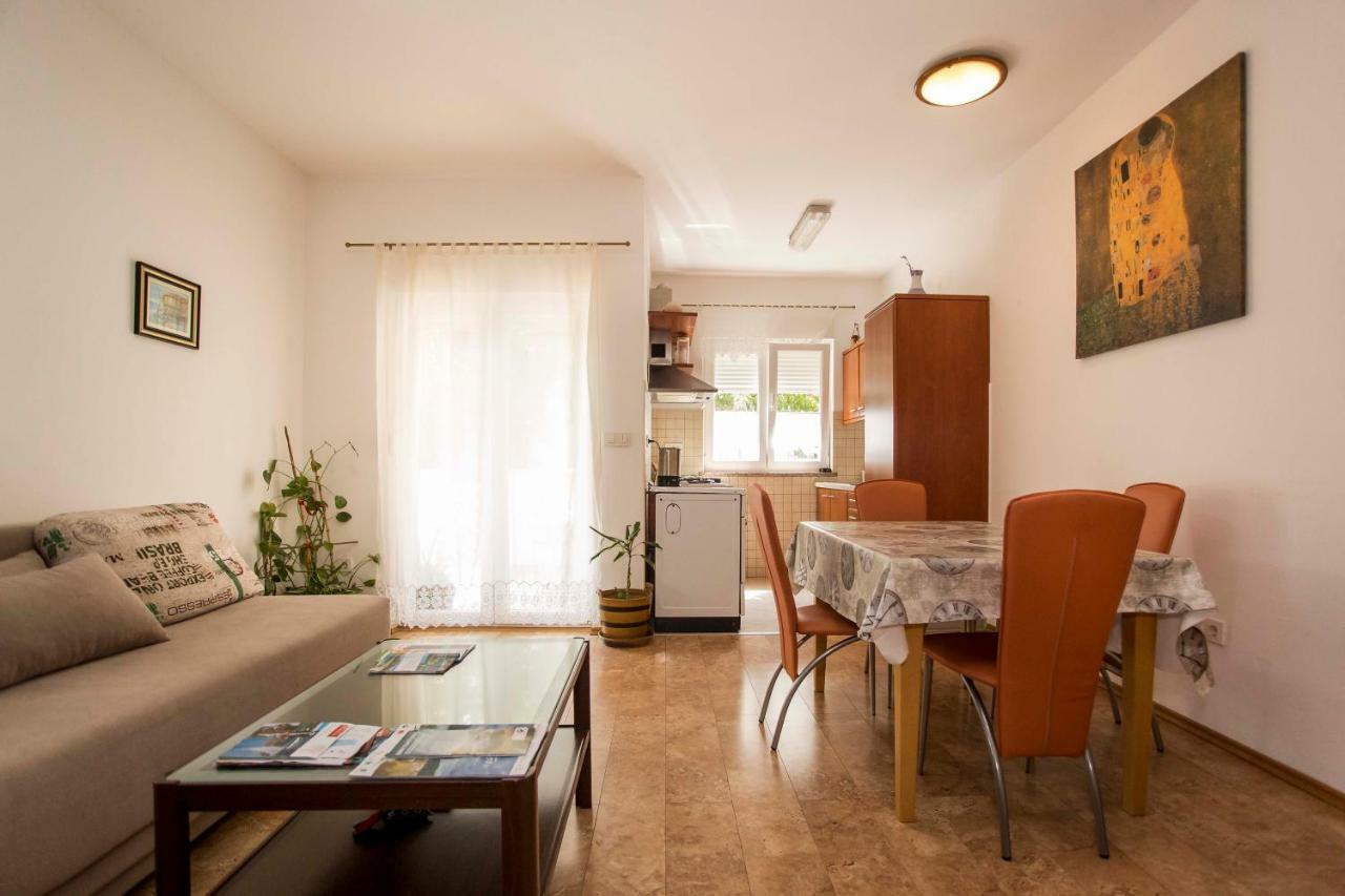 Apartment Beba Rovinj Luaran gambar